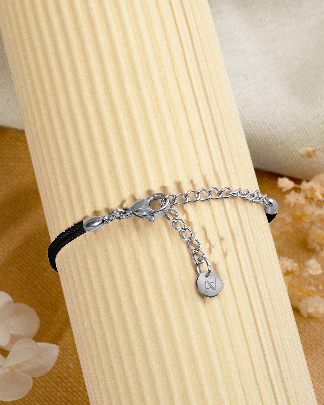 Packshot Bracelet Quartz rutile noir Riminetto