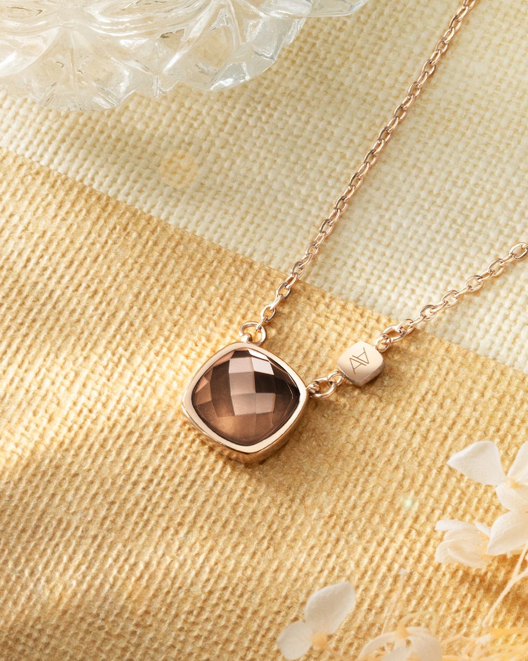 Packshot Pendentif Quartz fumé Catania