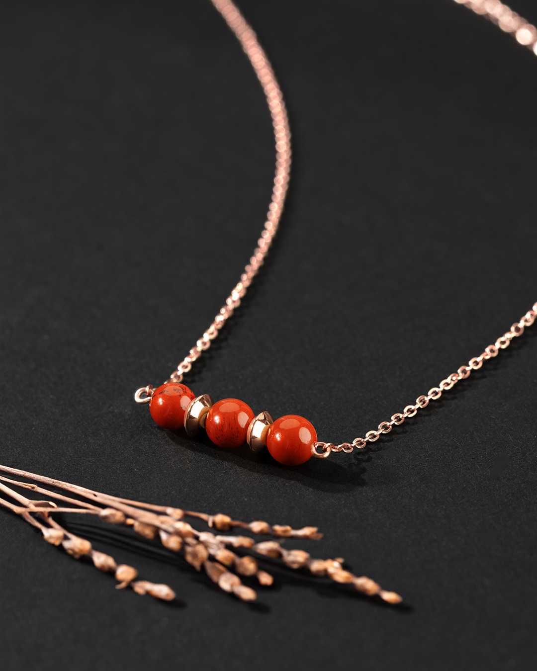 Packshot Pendentif Jaspe rouge Spoletina